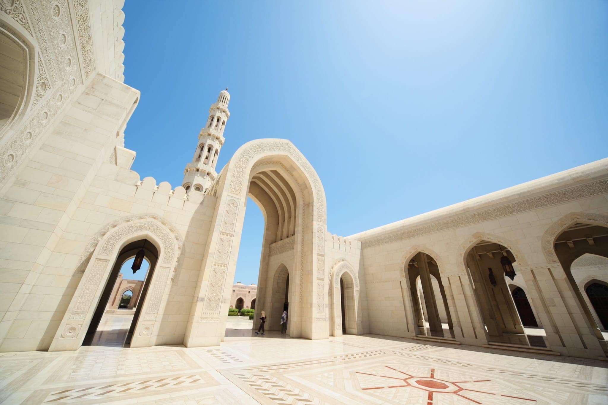 Why choose us? - Screen Oman